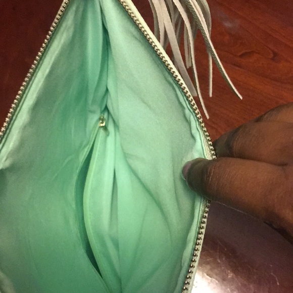 Springtime Clutch - Picture 4 of 5